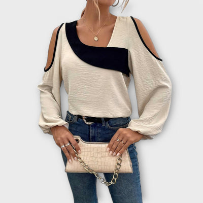 Scarlett – Halenka s výstřihem