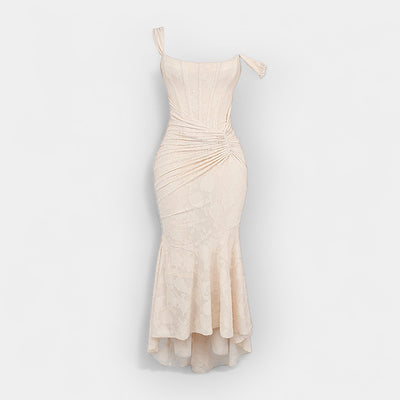 Tamáo – Dlouhé krajkové šaty